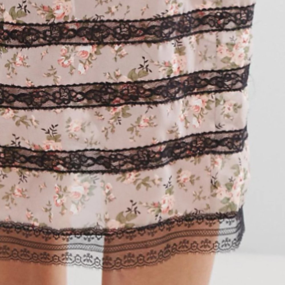 NWOT • Pink Floral Skirt - Picture 11 of 11